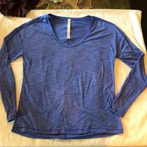 Lululemon lightweight scoop neck long sleeve size 10